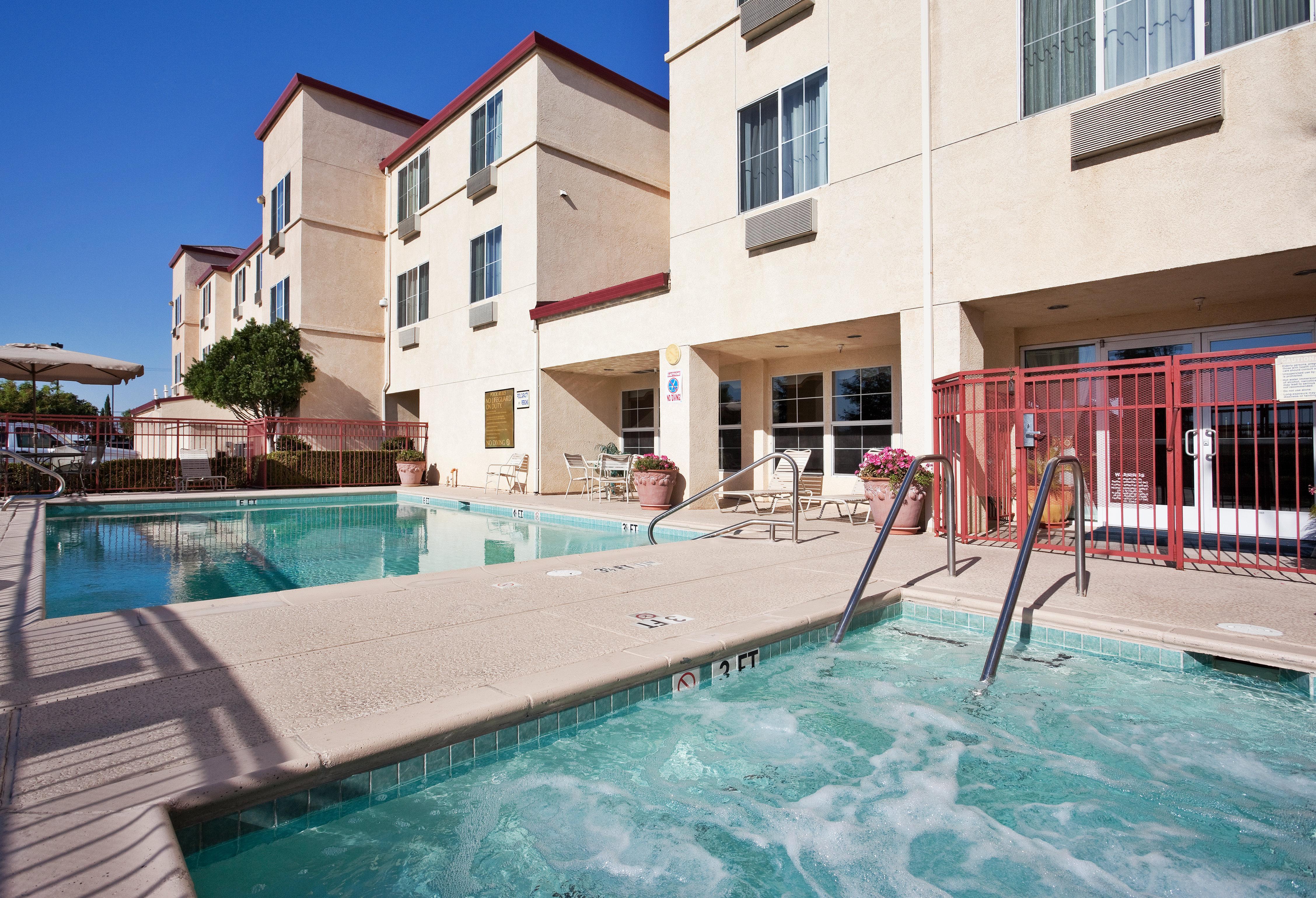 Holiday Inn Express & Suites Tracy By Ihg Zewnętrze zdjęcie